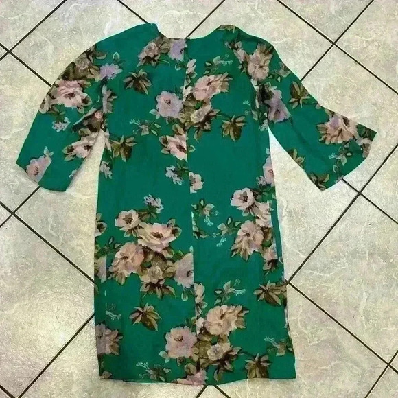 Muse Green Floral Dress Split Sleeves Size 2 - Picture 2 of 5